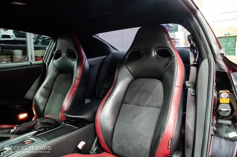 NISSAN GT-R