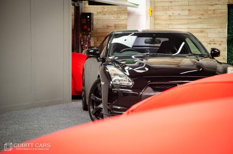NISSAN GT-R