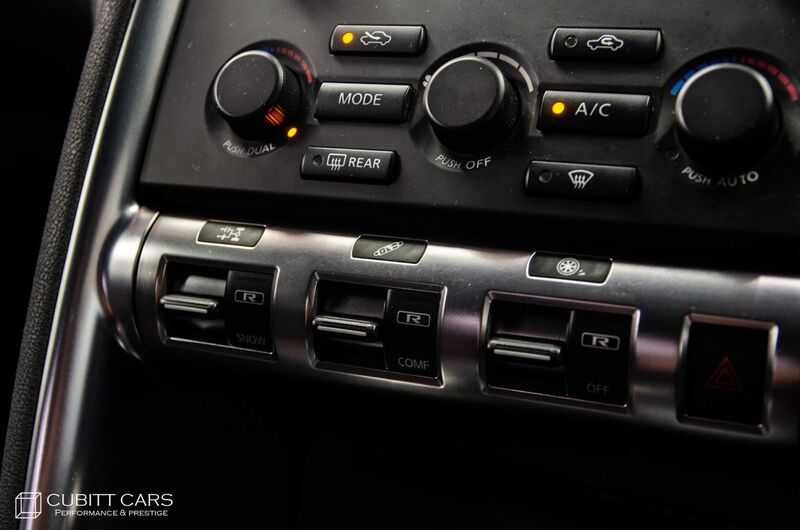 NISSAN GT-R