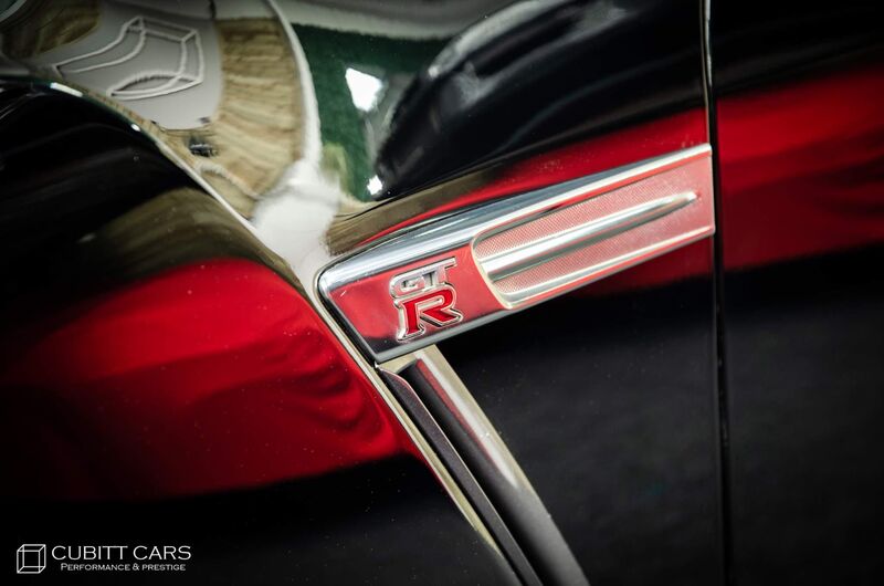 NISSAN GT-R