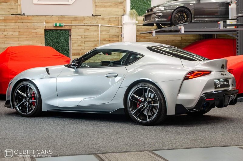 TOYOTA SUPRA