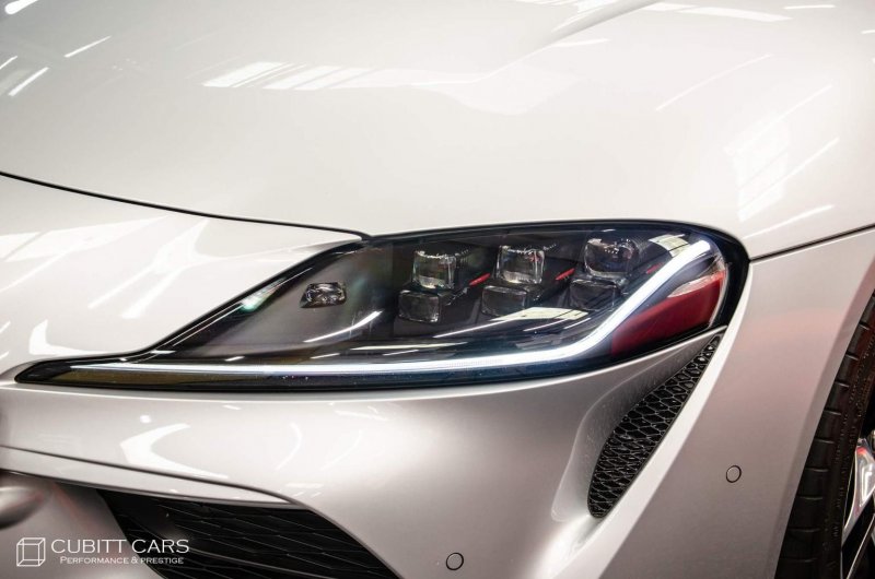 TOYOTA SUPRA