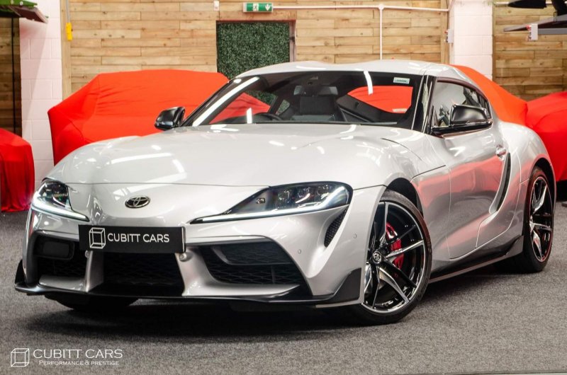 TOYOTA SUPRA