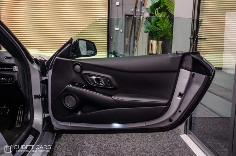 TOYOTA SUPRA