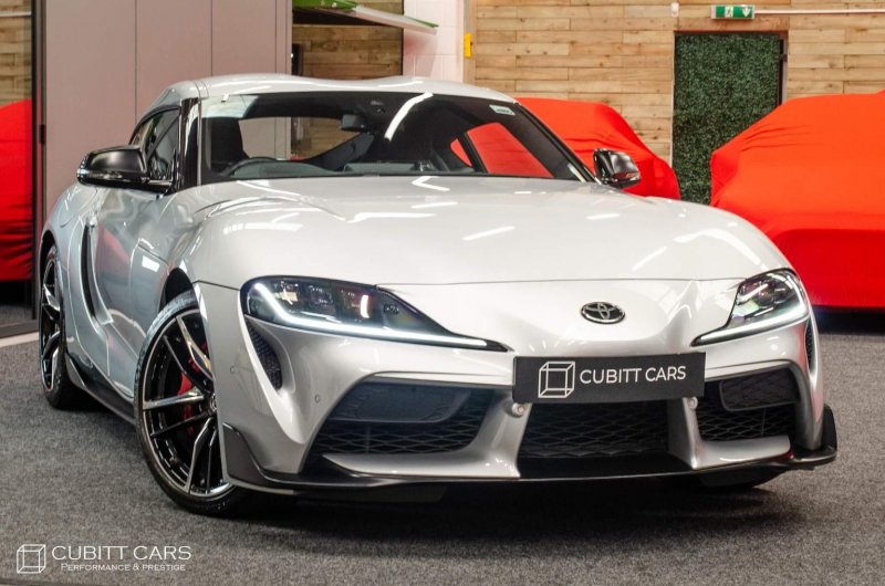 TOYOTA SUPRA