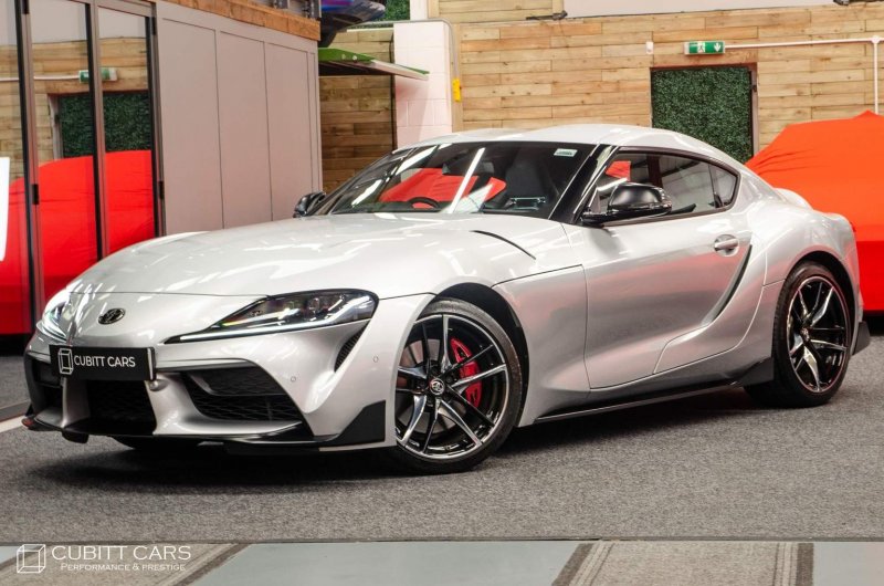 TOYOTA SUPRA