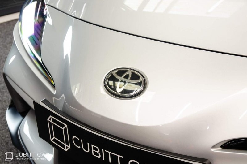 TOYOTA SUPRA
