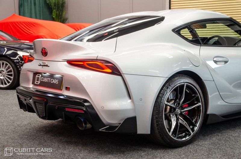 TOYOTA SUPRA