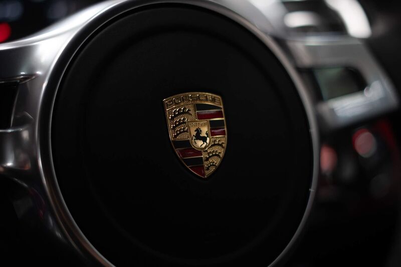 PORSCHE CAYMAN