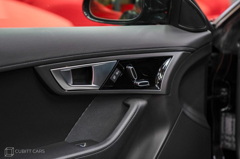 JAGUAR F-TYPE
