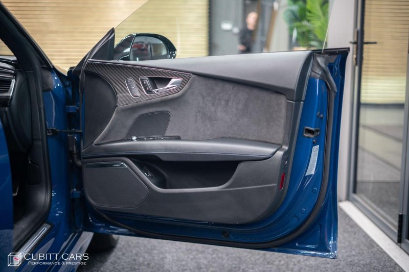 AUDI RS7