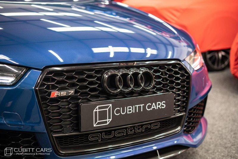 AUDI RS7