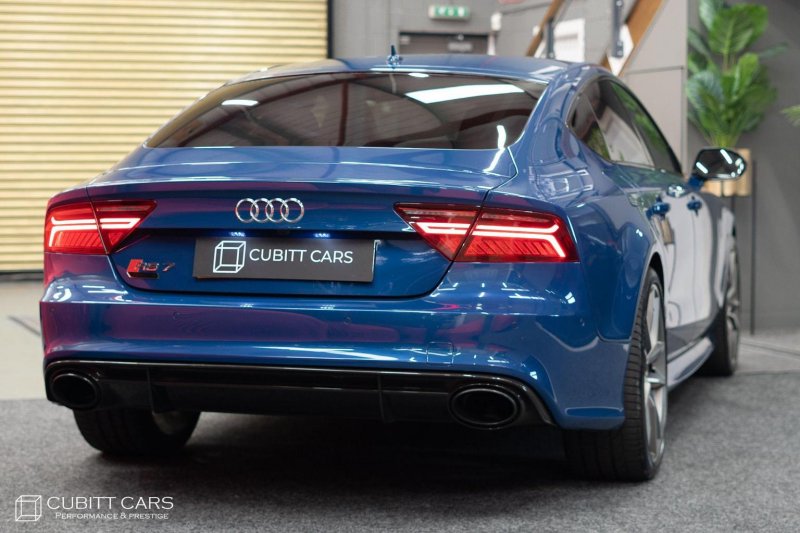 AUDI RS7