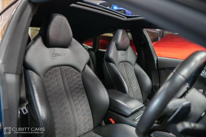 AUDI RS7