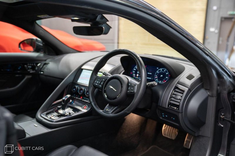 JAGUAR F-TYPE