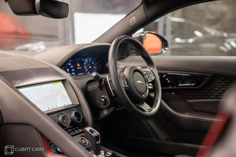 JAGUAR F-TYPE