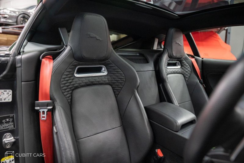 JAGUAR F-TYPE